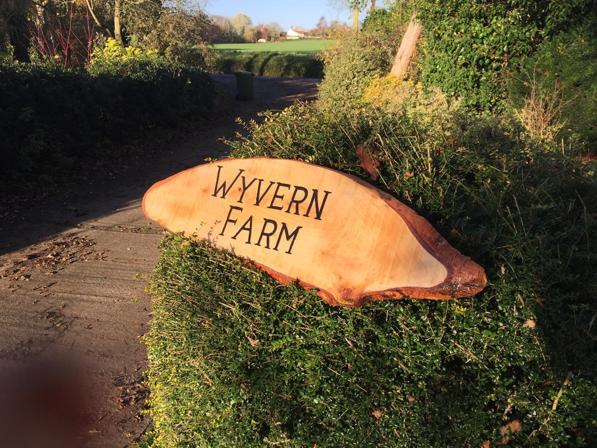 Wyvern Farm Garvestone Exterior foto