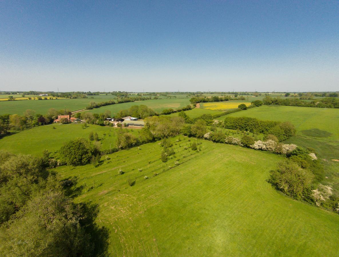 Wyvern Farm Garvestone Exterior foto